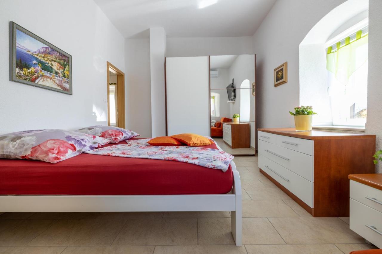 Apartmani Soldan マカルスカ エクステリア 写真
