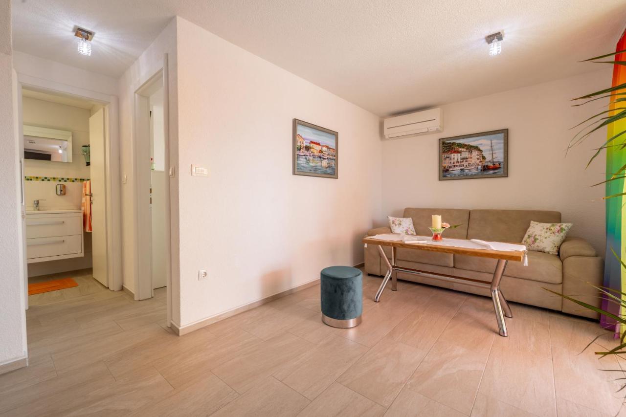 Apartmani Soldan マカルスカ エクステリア 写真